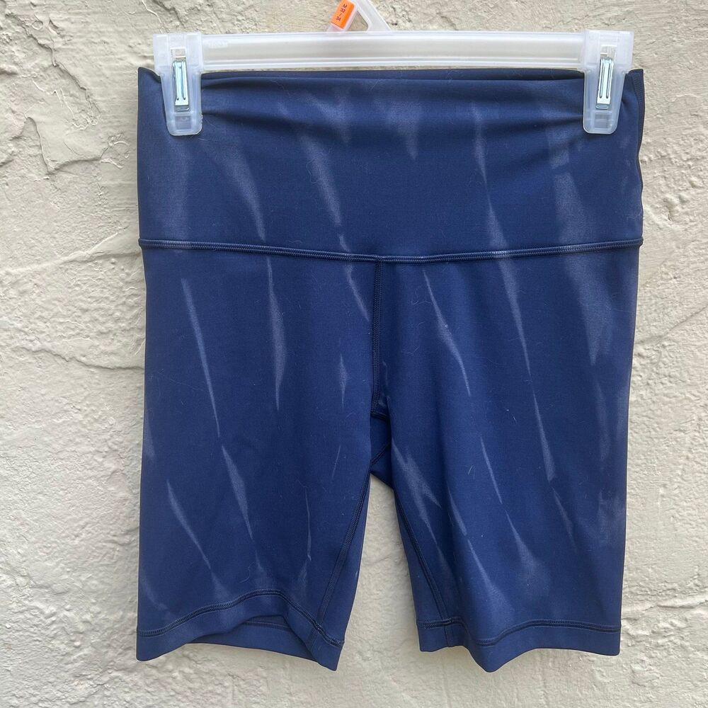 Lululemon wonder train high-rise shorts sz XS